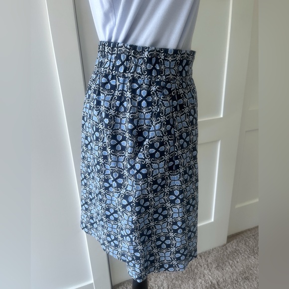 LOFT Outlet Linen Blend Blue Printed Skirt - Size Medium Petite - Picture 5 of 10
